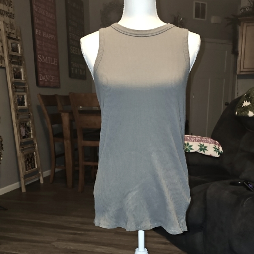 Maurices Ribbed plus sz green Women's Tank Top. Sz 0X. Mint condition